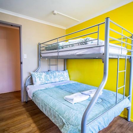 The Hostel, Еърли Бийч Екстериор снимка