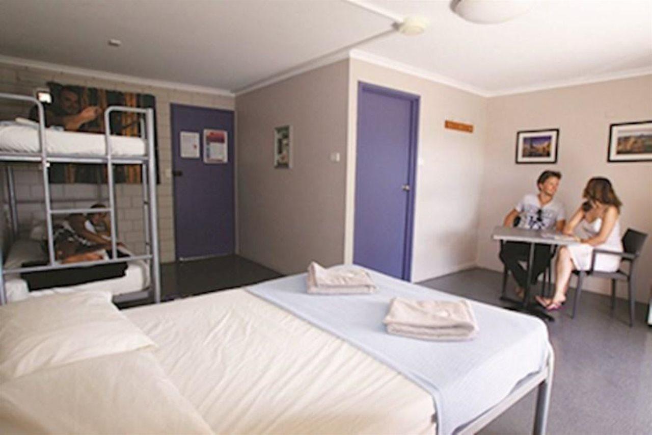 The Hostel, Еърли Бийч Екстериор снимка