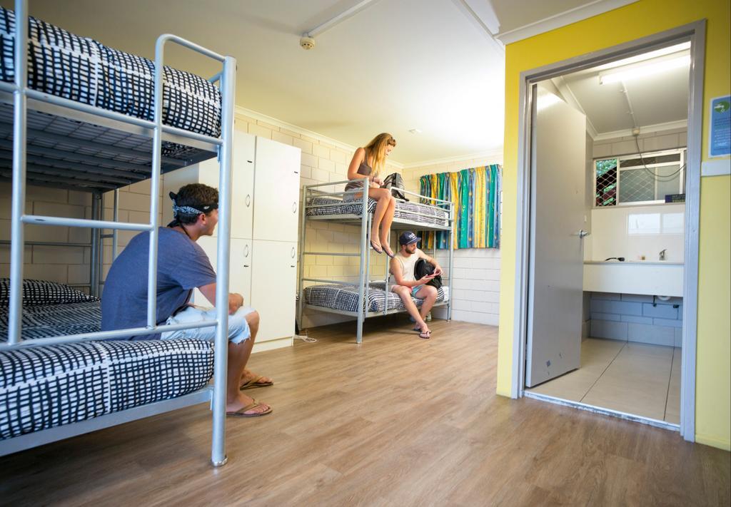 The Hostel, Еърли Бийч Екстериор снимка