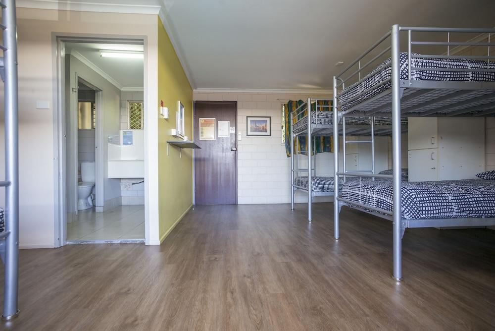 The Hostel, Еърли Бийч Екстериор снимка